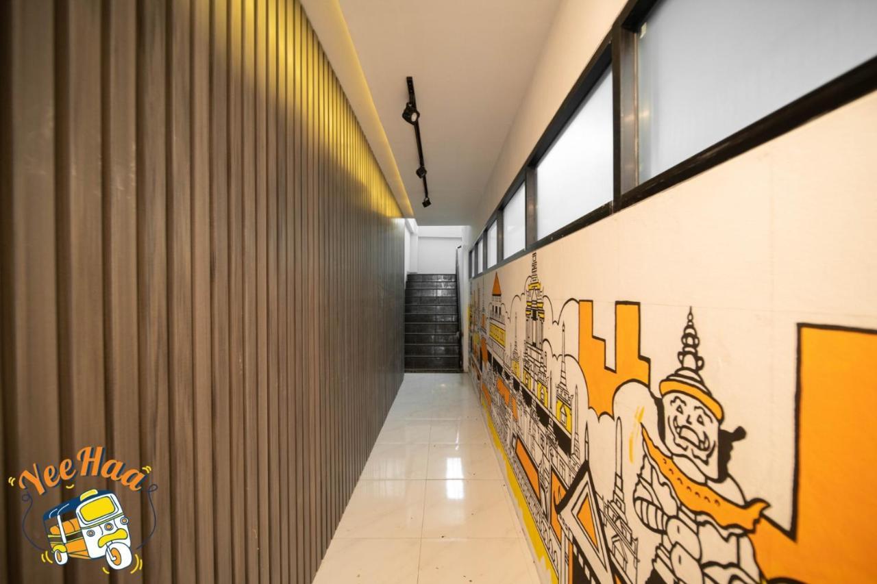 Aparthotel Yeehaa Bangsue Bangkok Esterno foto